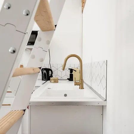 Montsejour - Climatise Netflix, Mezzanine *