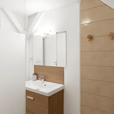 Montsejour - Climatise Netflix, Mezzanine شقة *